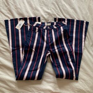 High waisted Shyanne flare jeans